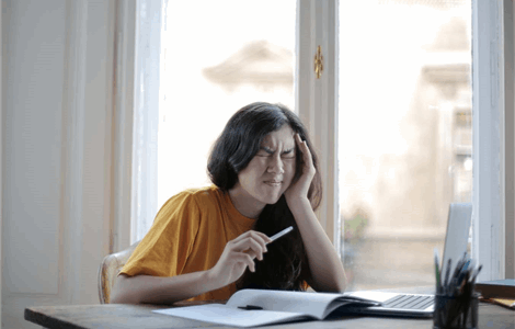 Médico a domicilio para migrañas en Sotogrande